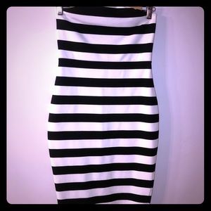 Express- Strapless Midi Dress
